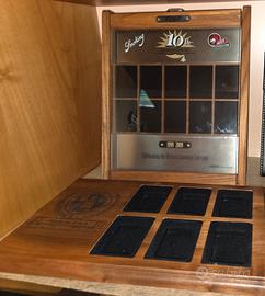 due espositori zippo