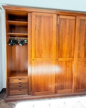 STOCK Mobili in legno massello