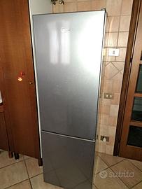 Frigo con congelatore