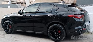 stelvio alfa romeo Q4