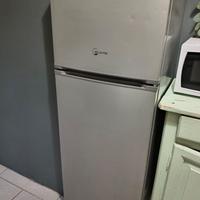 Frigorifero con freezer perfettamente funzionante