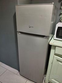 Frigorifero con freezer perfettamente funzionante