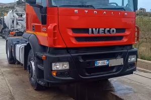 Trattore stradale Stralis
