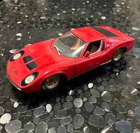 Lamborghini Miura 1:18