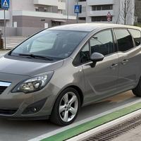 OPEL Meriva 1.7 CDTI aut. Cosmo