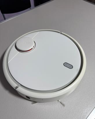 XIAOMI MI ROBOT VACUUM ——V E N D U T O!!!!