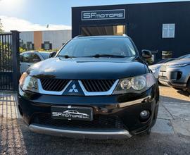 Mitsubishi Outlander 2.2 DI-D Instyle 7 p.ti DPF