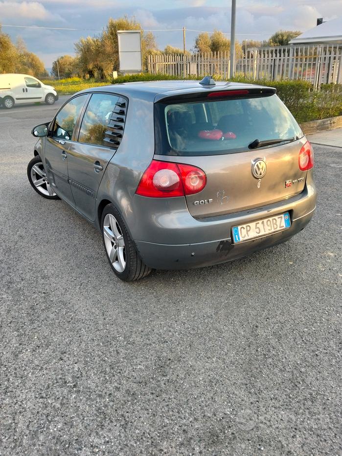 VOLKSWAGEN Golf 5ª serie