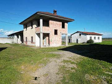CASA INDIPENDENTE A CENTALLO