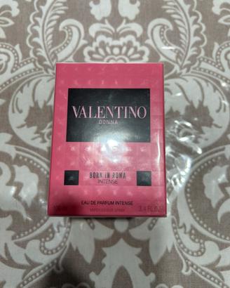 Valentino Donna Born in Roma Intense