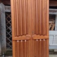 Portoncino a due ante, costruita da artigiano,