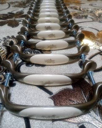 Maniglie per pensili cucina