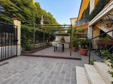 PORZIONE DI BIFAMILIARE A CASORATE PRIMO