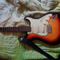 eko Stratocaster relic sunburat