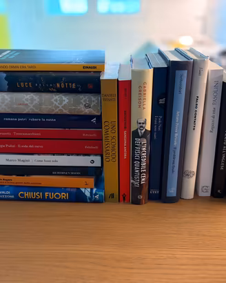 Blocco n.20 libri di narrativa in Italiano