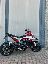 DUCATI HYPERSTRADA 821