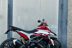 DUCATI HYPERSTRADA 821