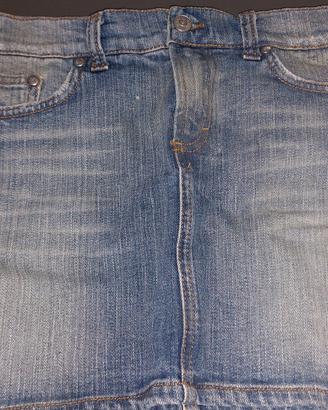 gonna corta in jeans