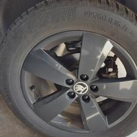 Cerchi originali Skoda e gomme invernali