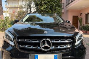 Mercedes GLA 180 Premium Night Pack