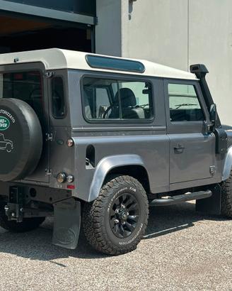 Land Rover Defender 90 2.4 Td4 SE