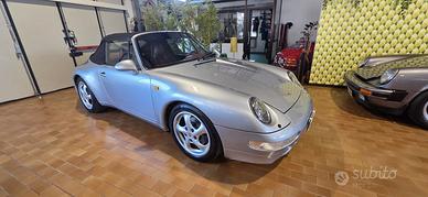 Porsche 911 993 Carrera2 Cabriolet Book service as