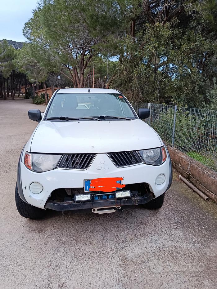 MITSUBISHI L200 (2006-2015)
