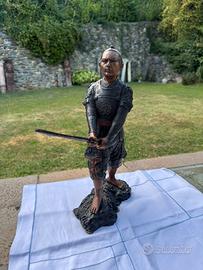 Statua in bronzo di samurai