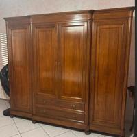 Armadio Classico in Pregiato Legno