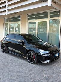 AUDI RS3 SPORTBACK 2022 TOTAL BLACK 400 CV