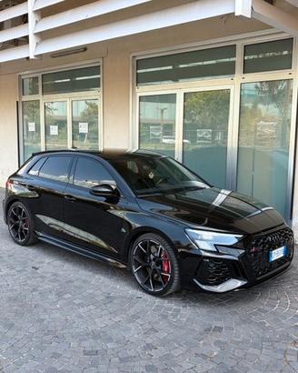 AUDI RS3 SPORTBACK 2022 TOTAL BLACK 400 CV