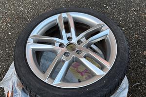 Cerchi in lega Audi A4/A5+ Gomme dunlop 245/40/18”