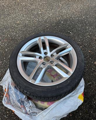 Cerchi in lega Audi A4/A5+ Gomme dunlop 245/40/18”