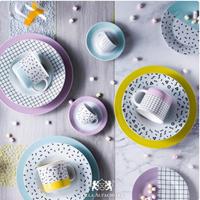 Servizio di piatti, villa alta chiara colorato