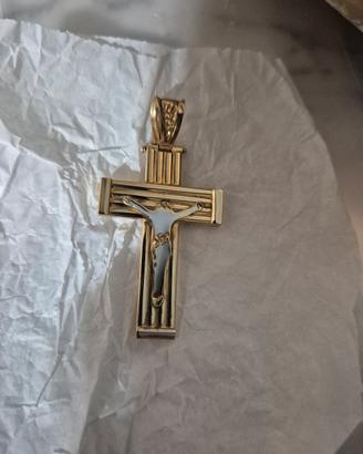 Croce con cristo in oro 18 k lavorato a Mano