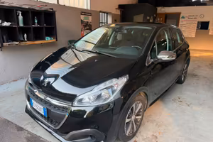 Peugeot 208 1.2 5p 65000 km 2018 euro 6