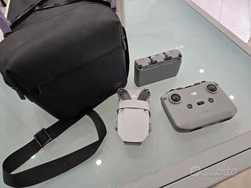 DJI Mini 2 Fly More Combo drone