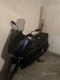 Yamaha X-MAX 300