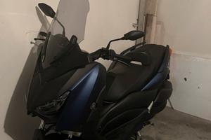 Yamaha X-MAX 300
