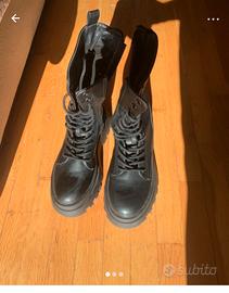 Anfibi donna Primark
