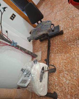 bike bicicletta cyclette orizzontale