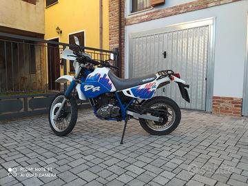 Suzuki DR 650 R