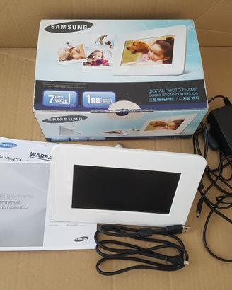 Cornice elettronica Samsung SPF-71S da 7"