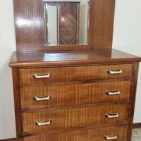 cassettiera con specchio