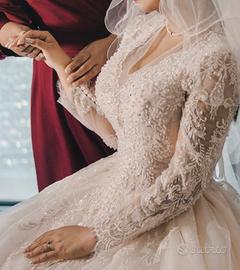 Abito da sposa elegante, indossato una sola volta