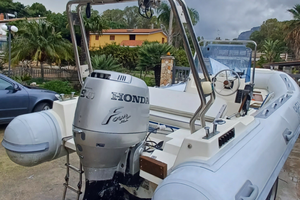 Gommone swell 5.60 con Honda 90