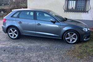 Audi A3 1.6 tdi 116cv