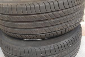 gomme 215/55/17
