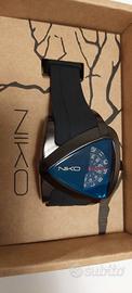 Orologio NIKO triangolo nero/blu