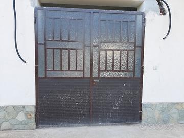 Portone per garage in ferro